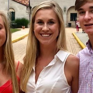 Meet your Posher, Brittany